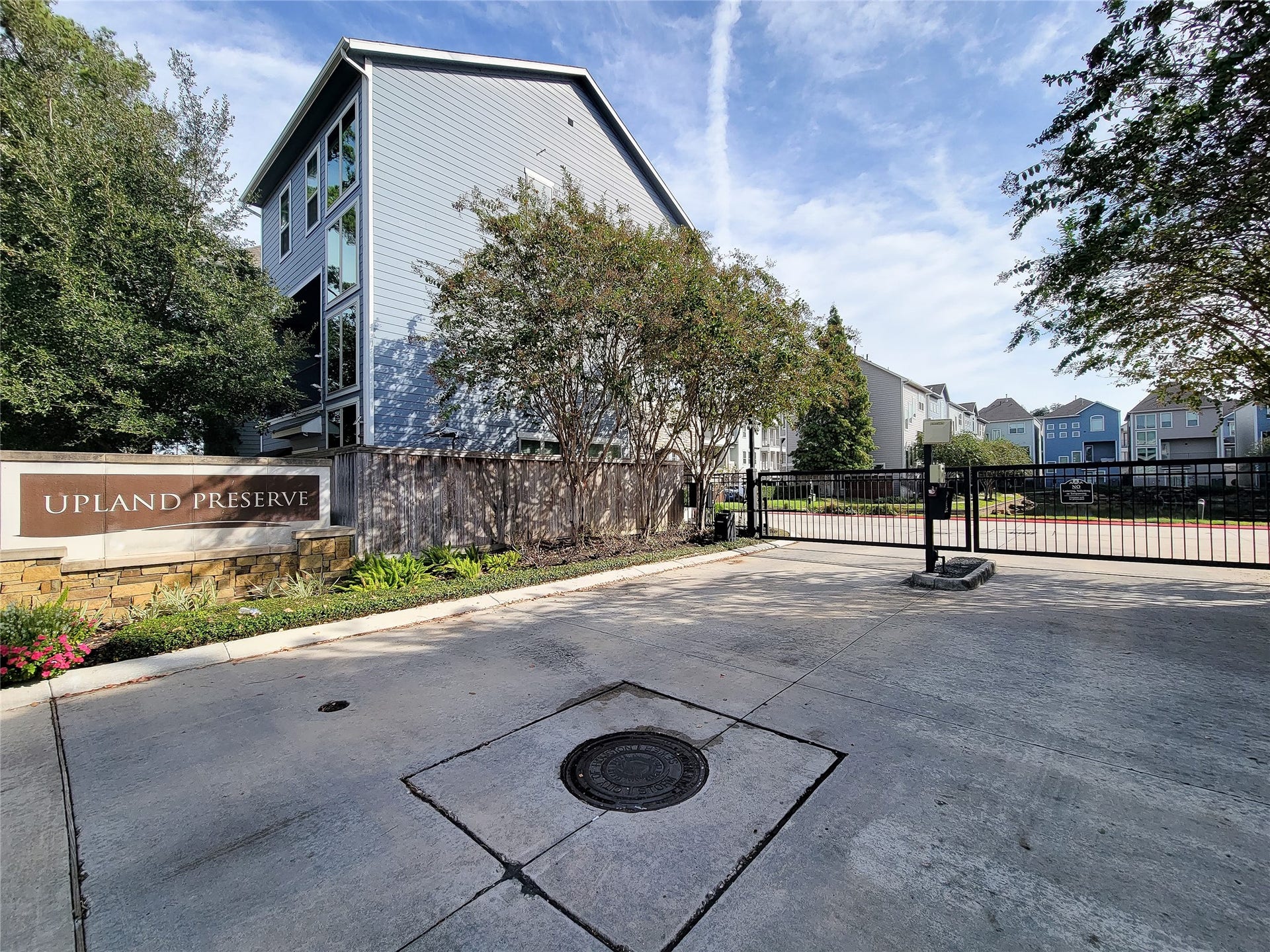 11022 Mikula Drive, Houston, TX 77043 11022 Mikula Drive, Houston, TX 77043