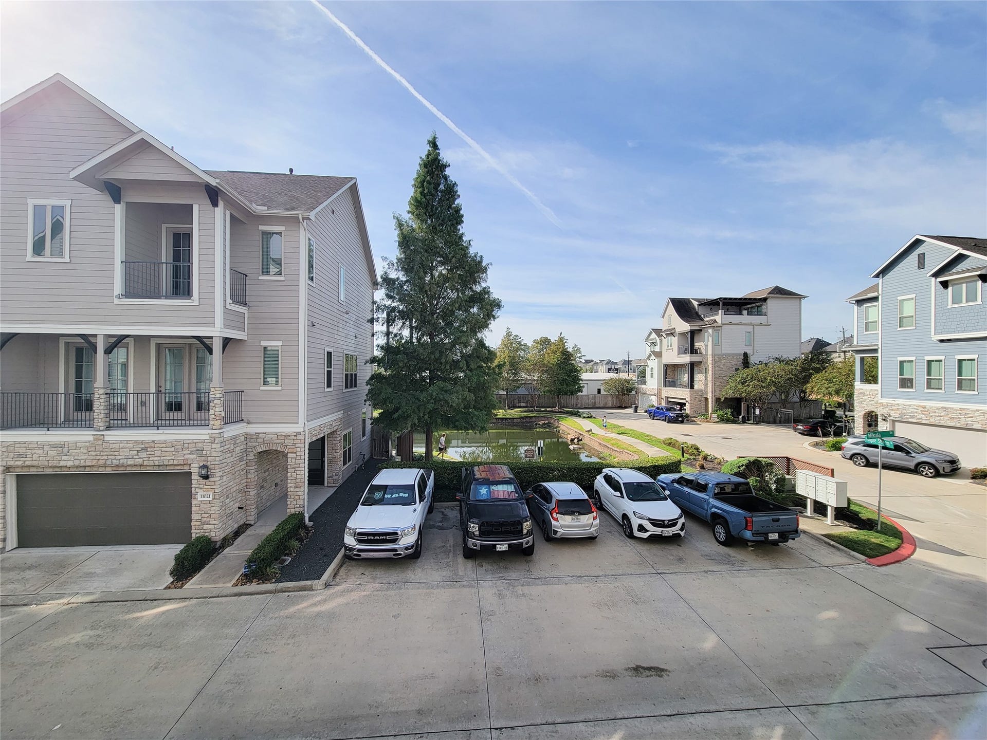 11022 Mikula Drive, Houston, TX 77043 11022 Mikula Drive, Houston, TX 77043