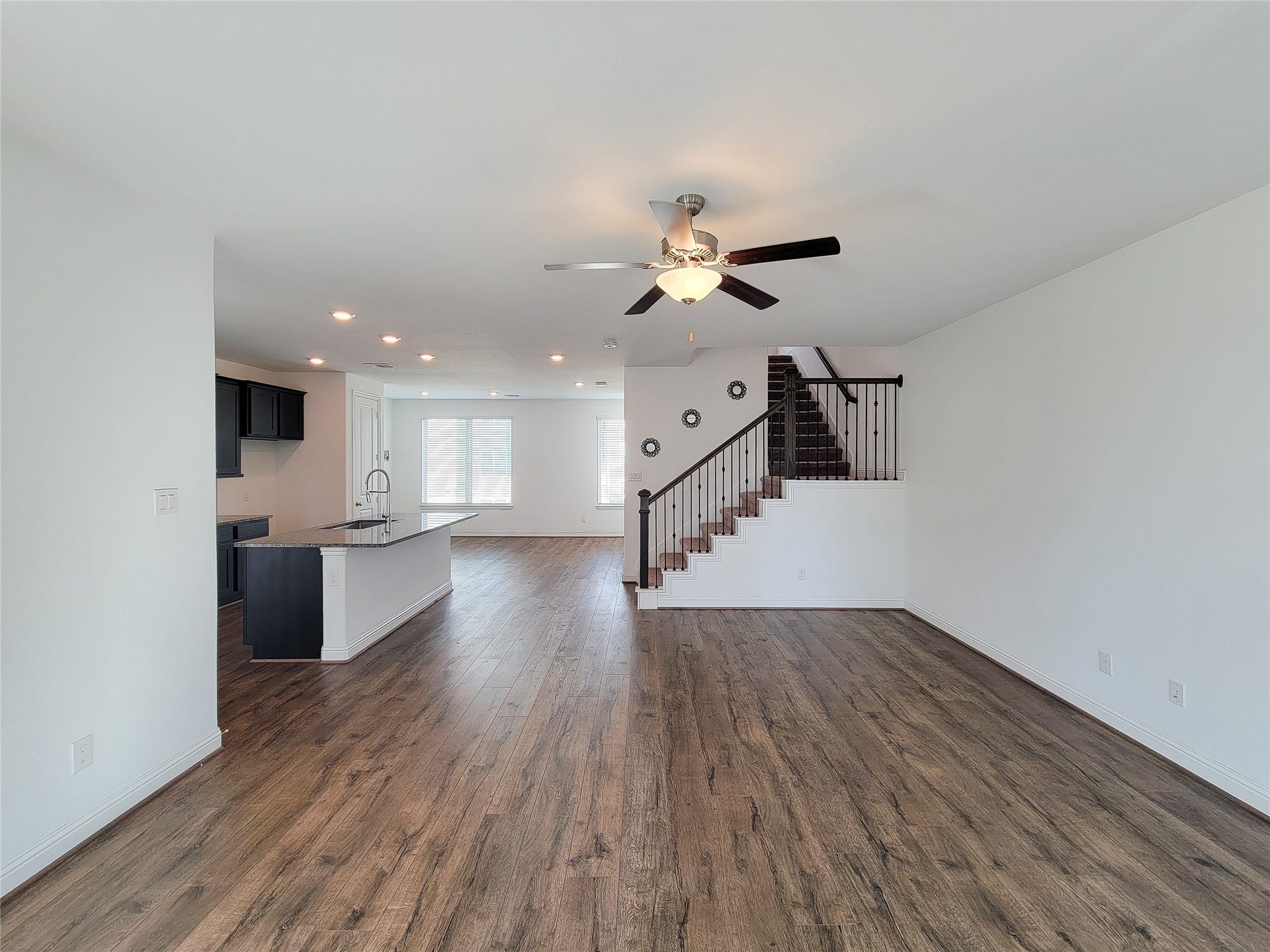 11022 Mikula Drive, Houston, TX 77043 11022 Mikula Drive, Houston, TX 77043
