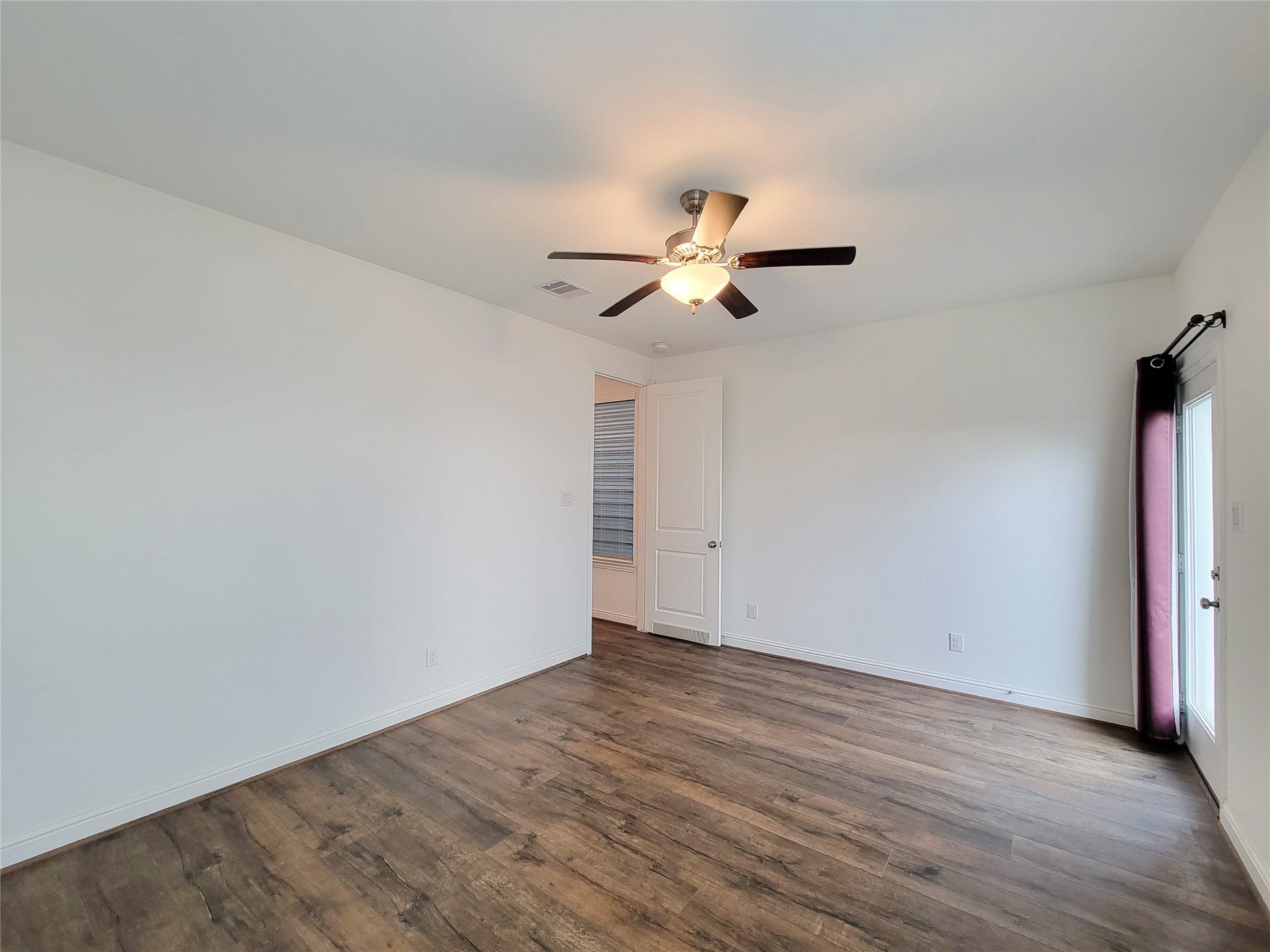 11022 Mikula Drive, Houston, TX 77043 11022 Mikula Drive, Houston, TX 77043