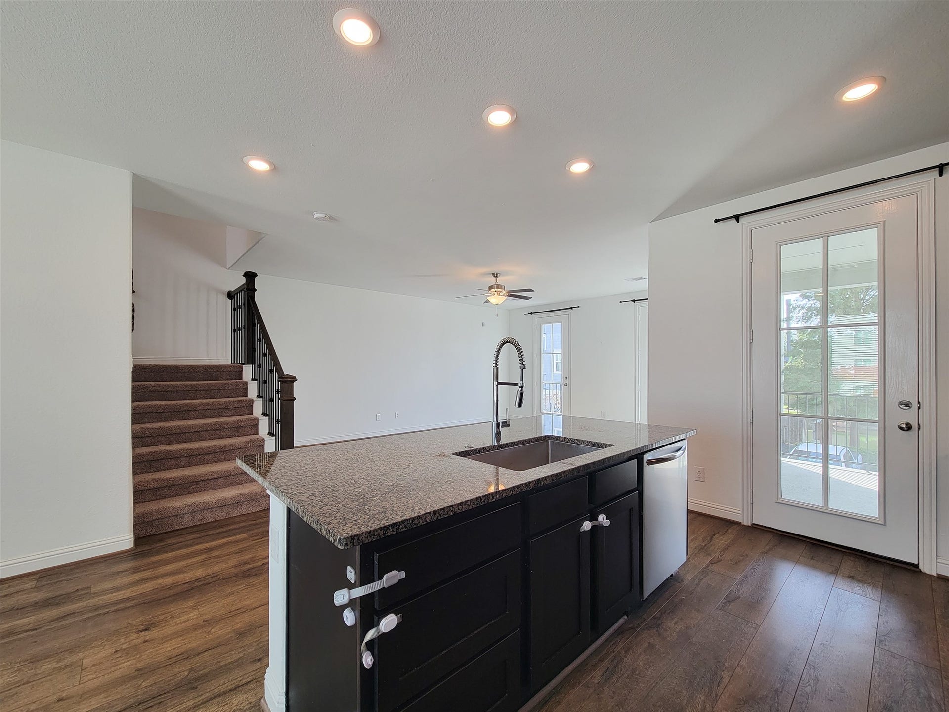 11022 Mikula Drive, Houston, TX 77043 11022 Mikula Drive, Houston, TX 77043