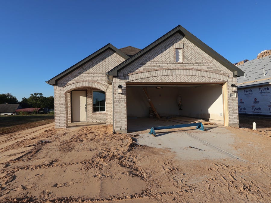 Property photo for 1009 Garnet Star Drive, La Marque, TX