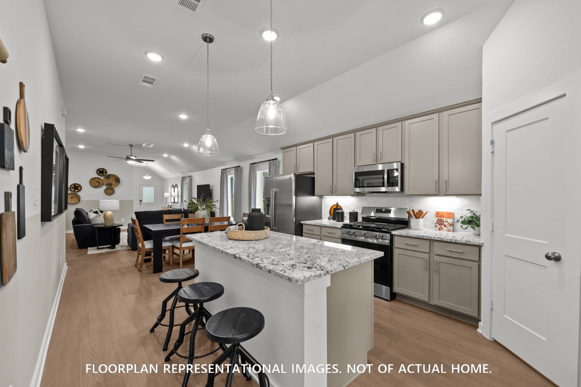 1009 Garnet Star Drive, La Marque, TX 77568 1009 Garnet Star Drive, La Marque, TX 77568