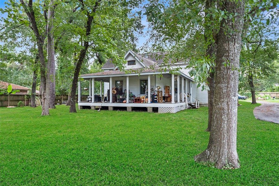 Property photo for 2319 Creekleaf Road, Houston, TX