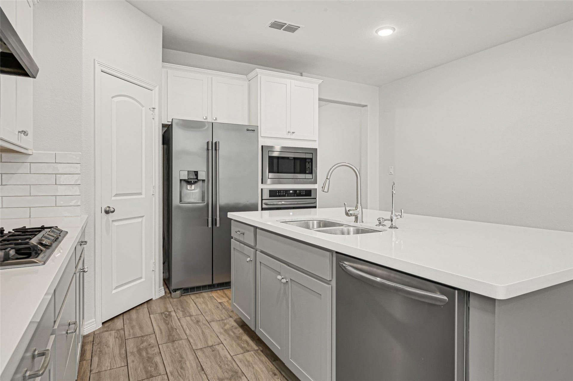 1835 Smithers Landing Drive, Richmond, TX 77469 1835 Smithers Landing Drive, Richmond, TX 77469