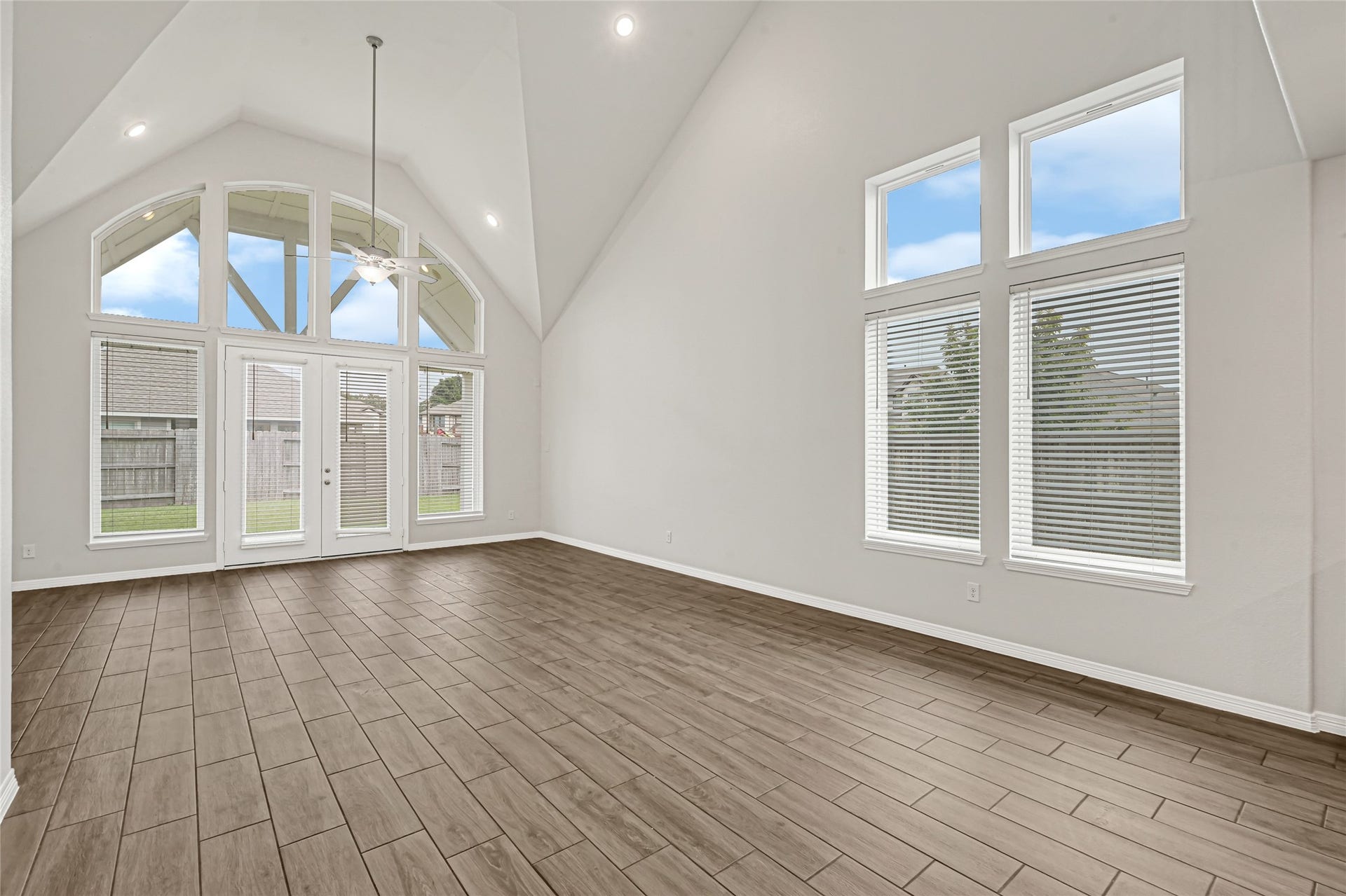 1835 Smithers Landing Drive, Richmond, TX 77469 1835 Smithers Landing Drive, Richmond, TX 77469
