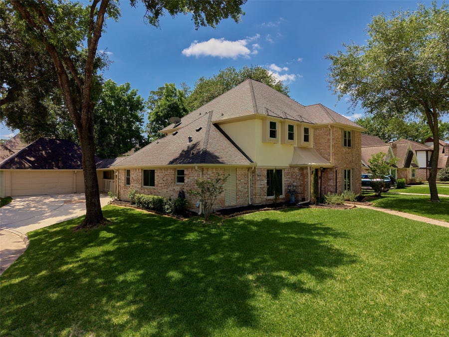 Property photo for 6915 Worcester Drive, Spring, TX