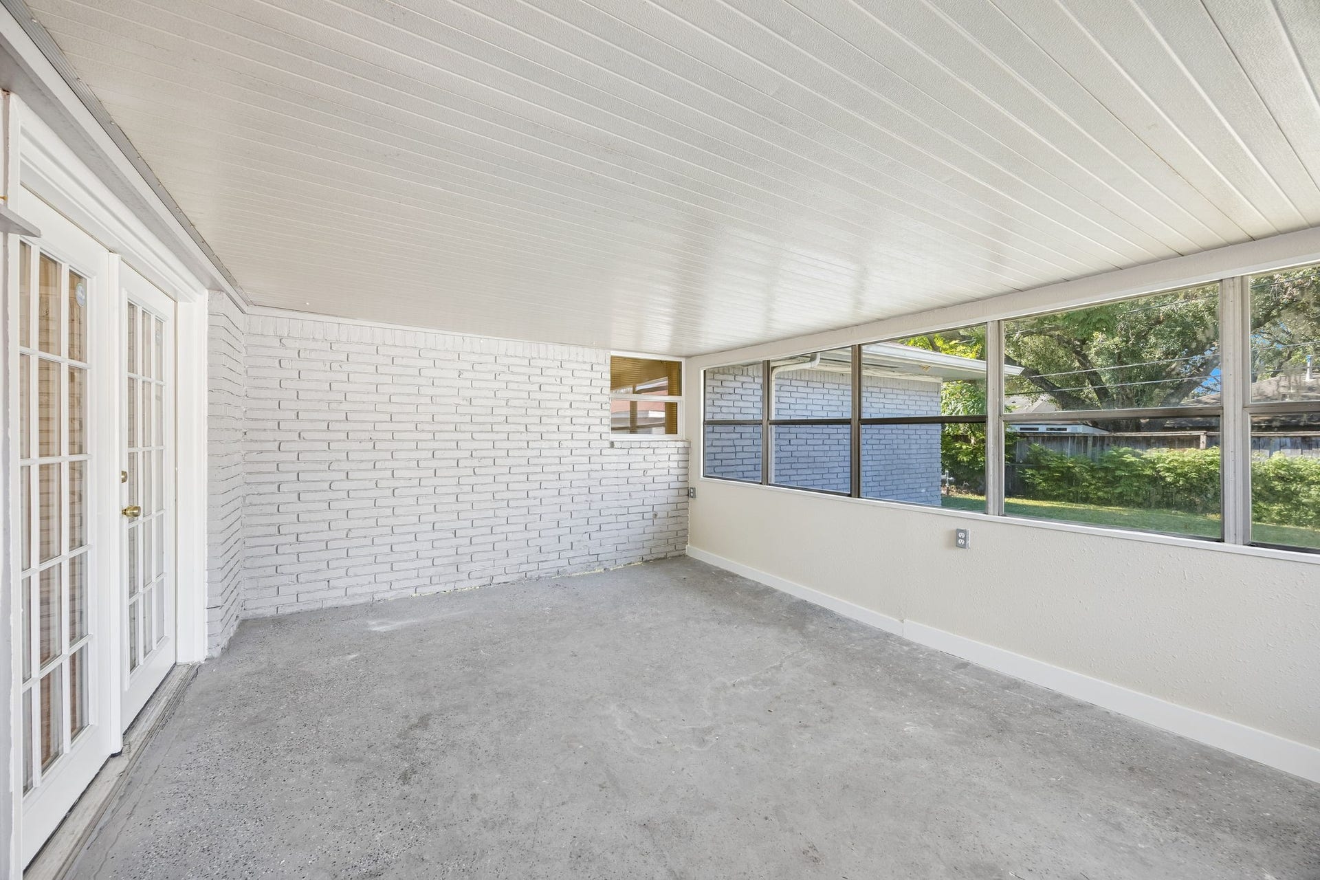 5226 W Bellfort Avenue, Houston, TX 77035 5226 W Bellfort Avenue, Houston, TX 77035