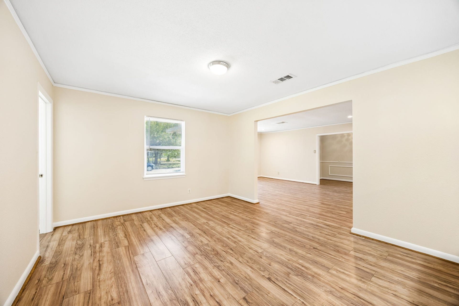 5226 W Bellfort Avenue, Houston, TX 77035 5226 W Bellfort Avenue, Houston, TX 77035