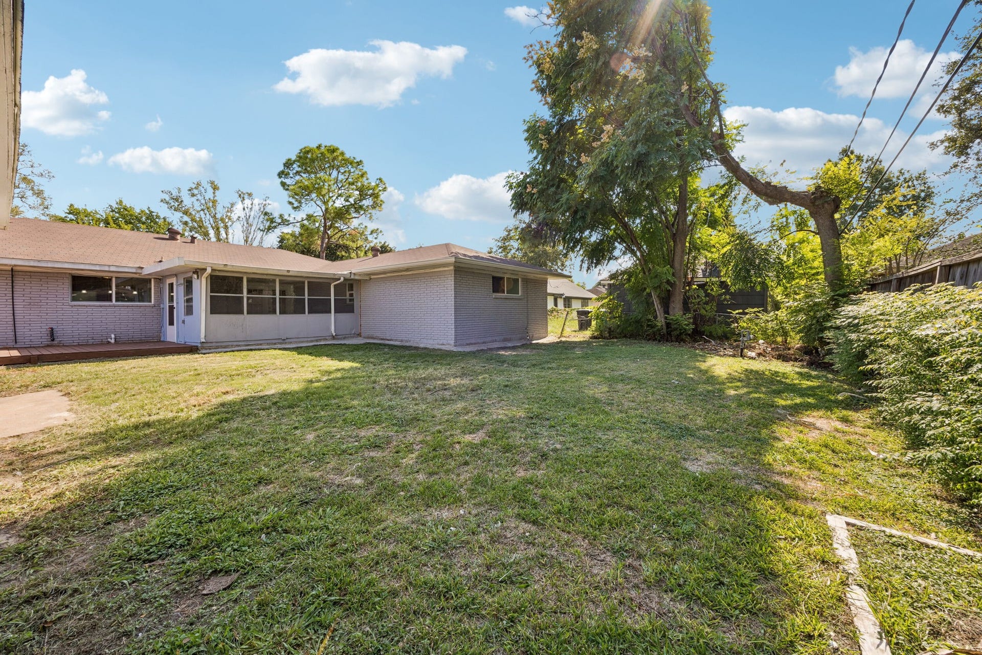 5226 W Bellfort Avenue, Houston, TX 77035 5226 W Bellfort Avenue, Houston, TX 77035