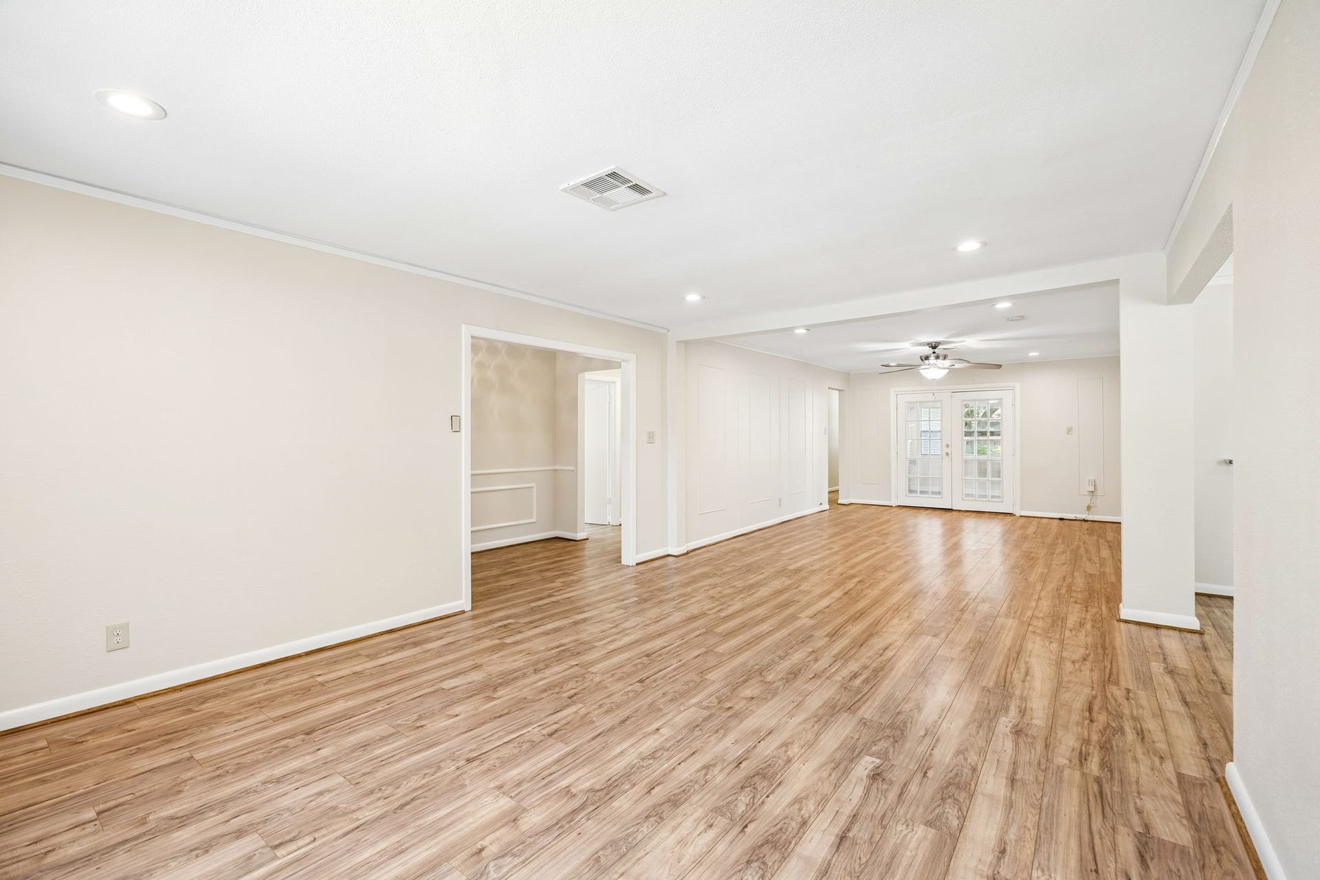 5226 W Bellfort Avenue, Houston, TX 77035 5226 W Bellfort Avenue, Houston, TX 77035