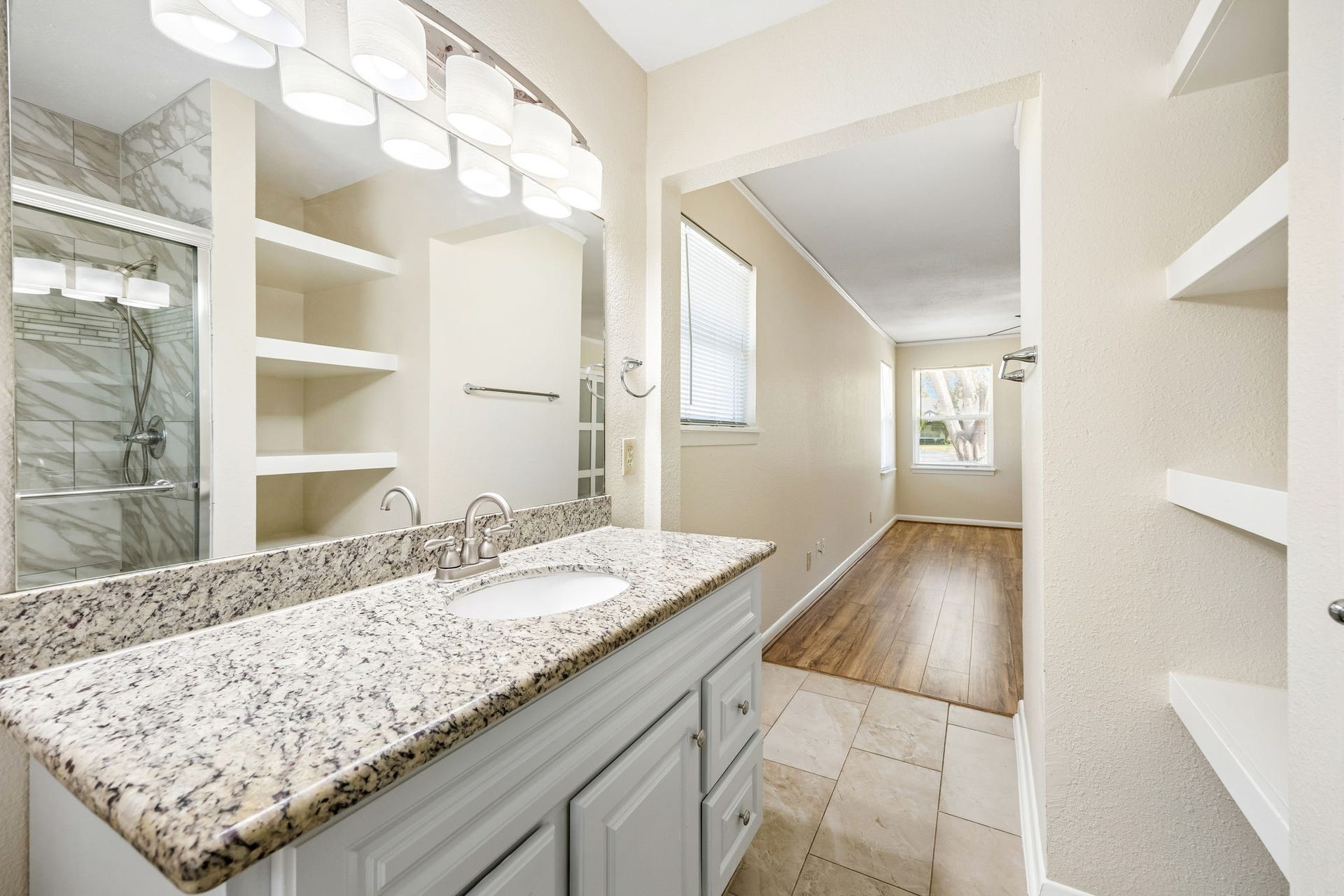 5226 W Bellfort Avenue, Houston, TX 77035 5226 W Bellfort Avenue, Houston, TX 77035