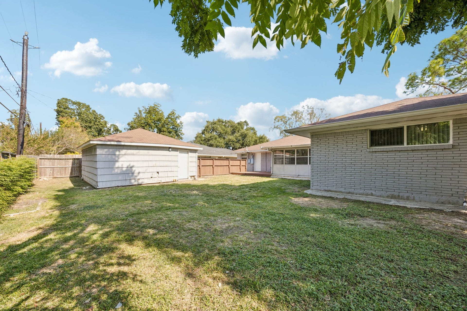 5226 W Bellfort Avenue, Houston, TX 77035 5226 W Bellfort Avenue, Houston, TX 77035