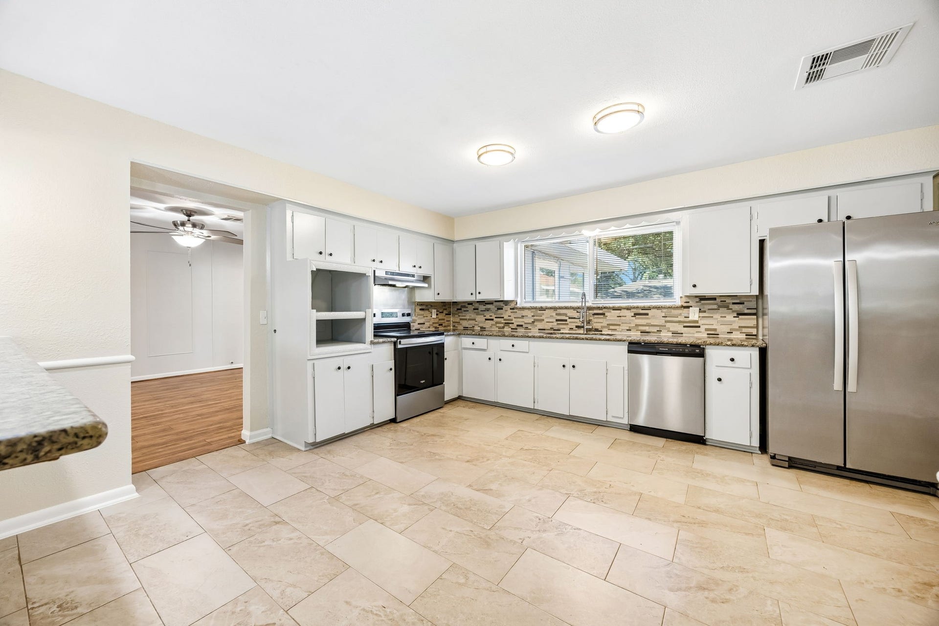 5226 W Bellfort Avenue, Houston, TX 77035 5226 W Bellfort Avenue, Houston, TX 77035
