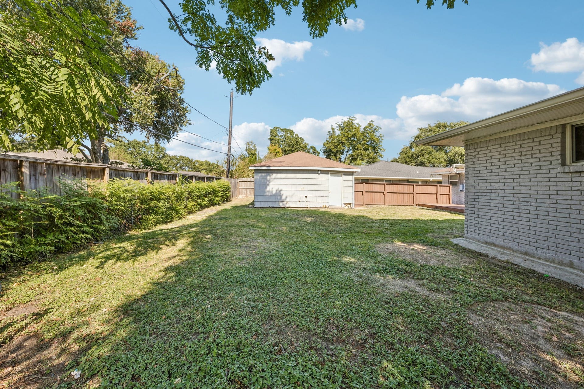 5226 W Bellfort Avenue, Houston, TX 77035 5226 W Bellfort Avenue, Houston, TX 77035