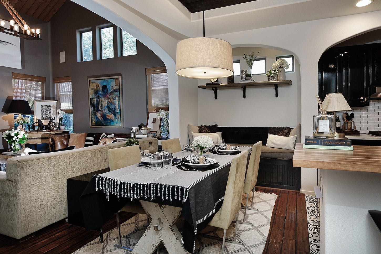 63 DOUVAINE, The Woodlands, TX 77382 63 DOUVAINE, The Woodlands, TX 77382