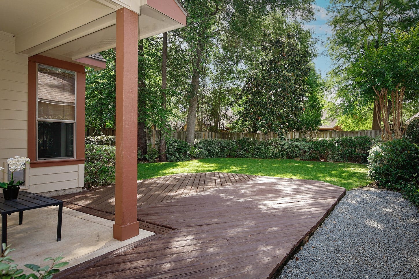 63 DOUVAINE, The Woodlands, TX 77382 63 DOUVAINE, The Woodlands, TX 77382