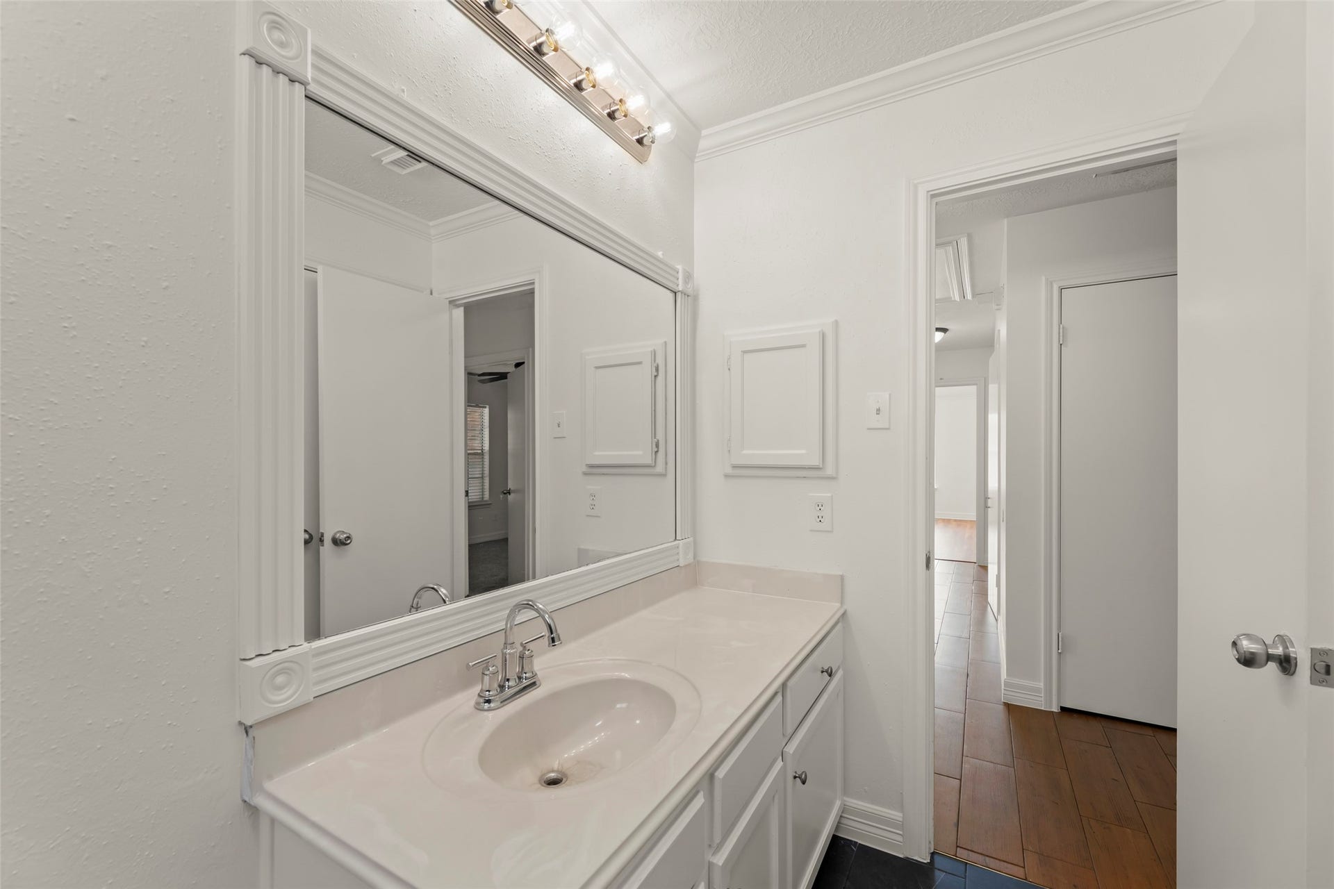 11430 Weathering Oaks Drive, Houston, TX 77066