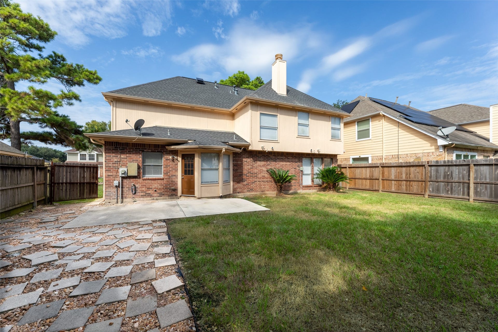 11430 Weathering Oaks Drive, Houston, TX 77066