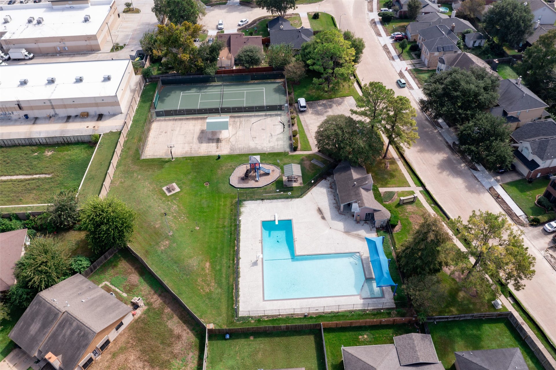 11430 Weathering Oaks Drive, Houston, TX 77066