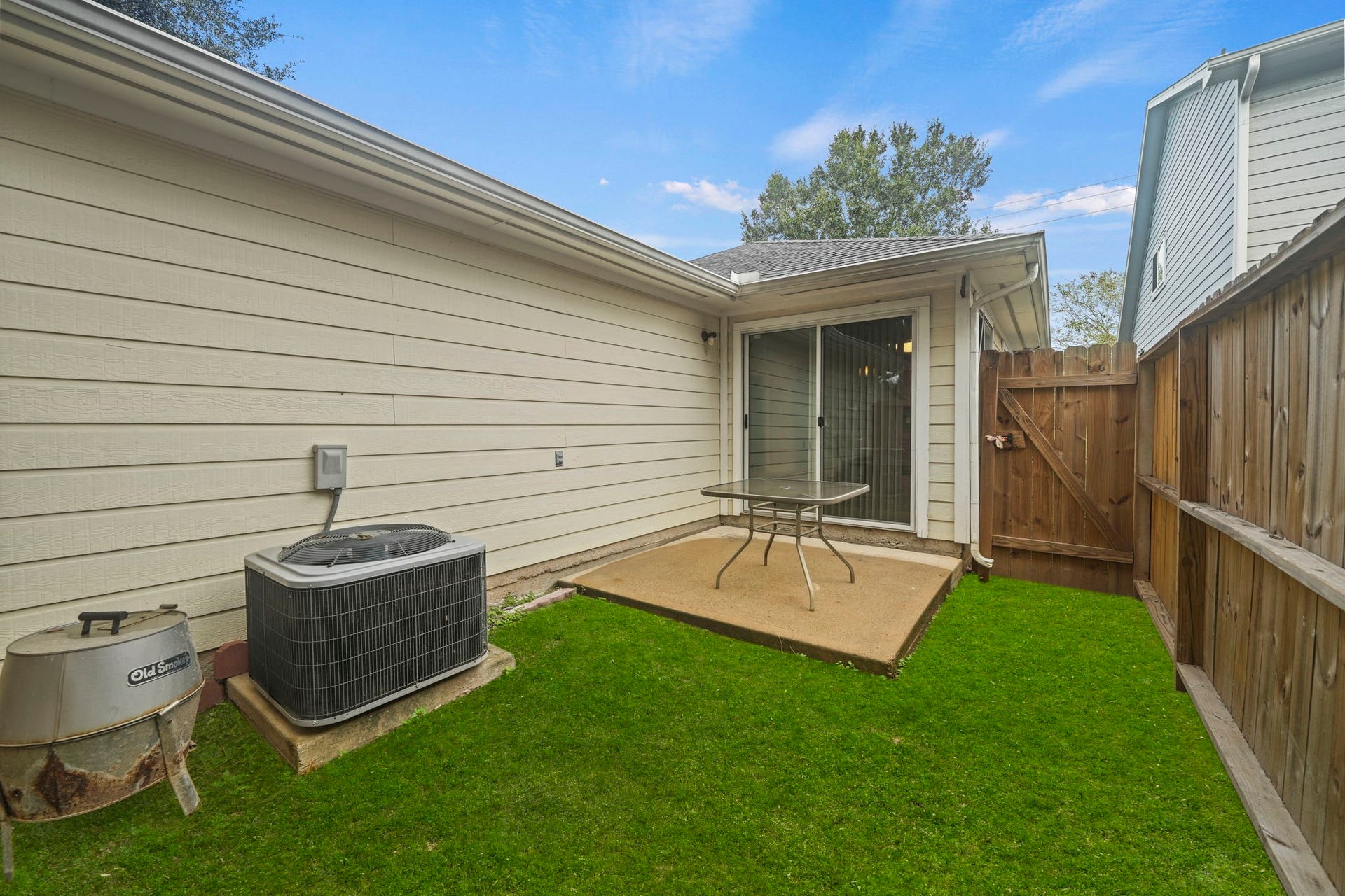 10647 Cobblecreek Way, Missouri City, TX 77459 Back patio area