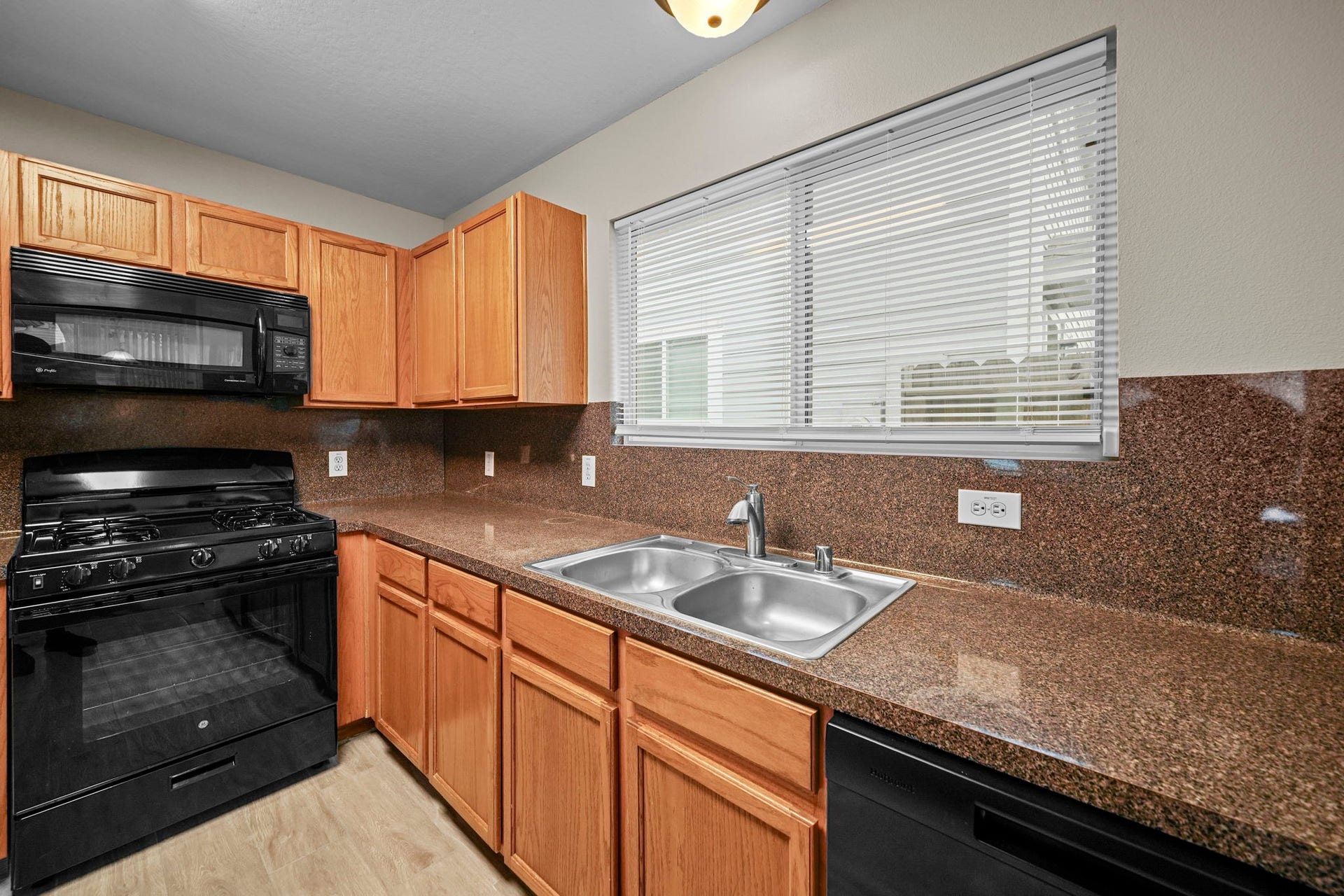 10647 Cobblecreek Way, Missouri City, TX 77459 10647 Cobblecreek Way, Missouri City, TX 77459