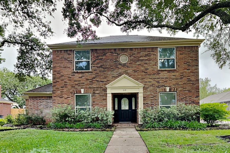 Property photo for 719 Fernglade Drive, Richmond, TX