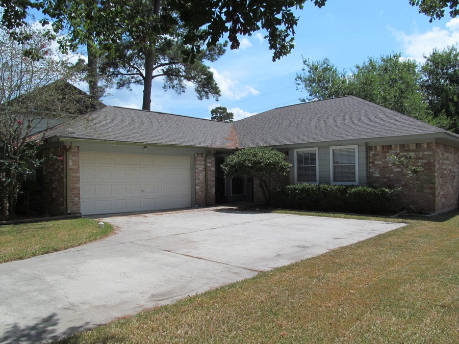 Property photo for 5506 Forest Timbers Drive, Humble, TX