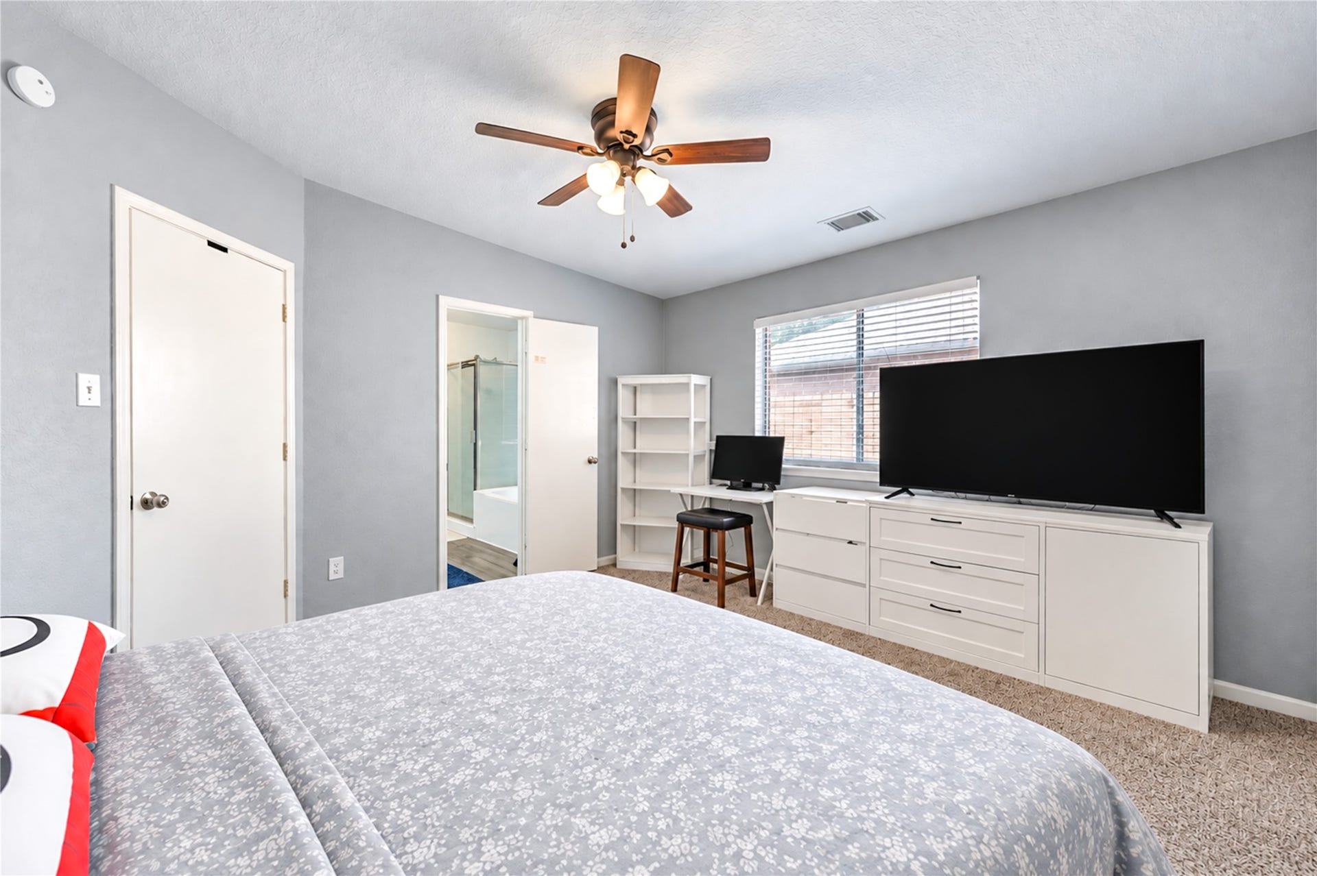 23207 Lone Wolf Trail, Spring, TX 77373 23207 Lone Wolf Trail, Spring, TX 77373