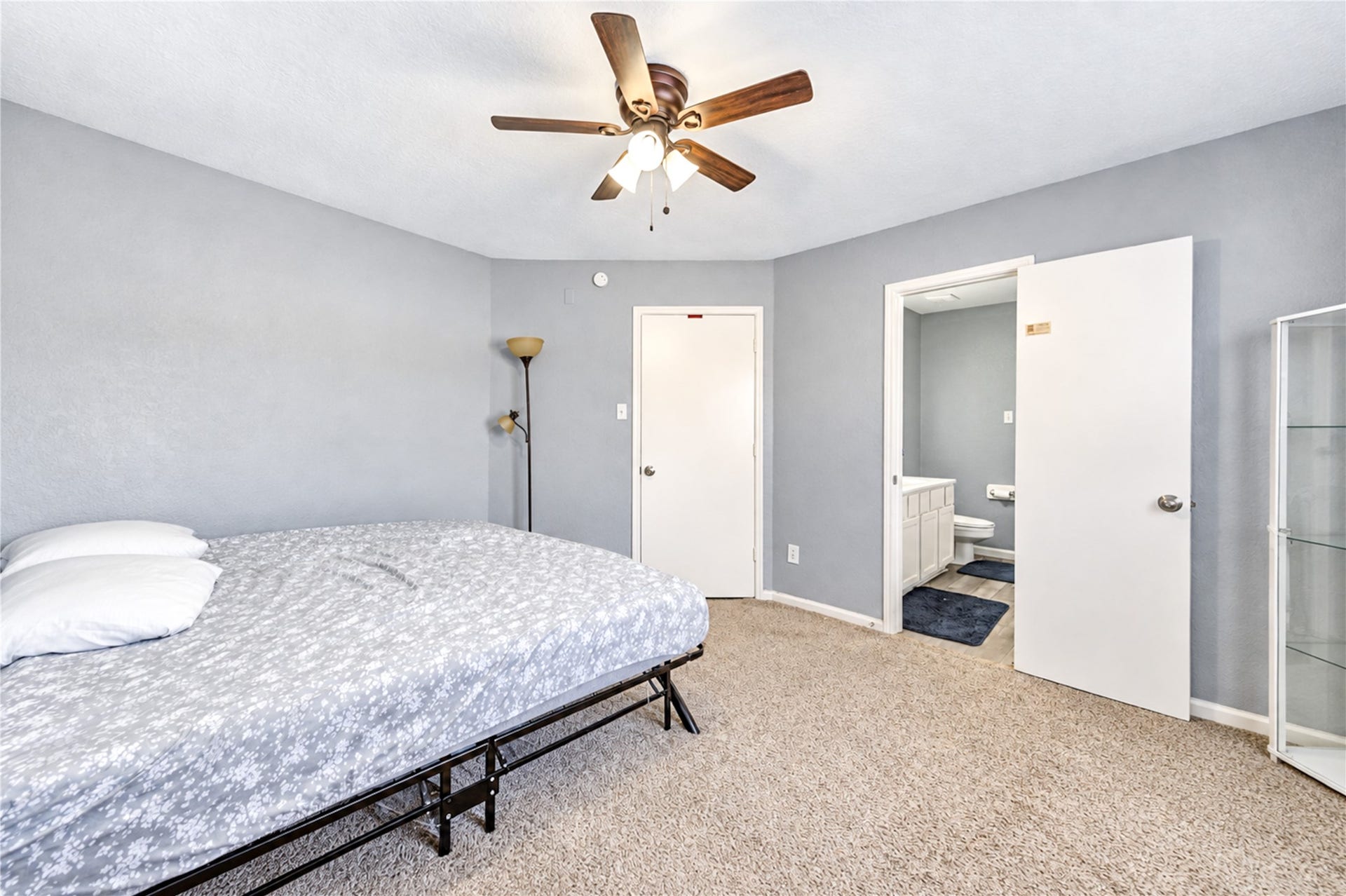 23207 Lone Wolf Trail, Spring, TX 77373 23207 Lone Wolf Trail, Spring, TX 77373