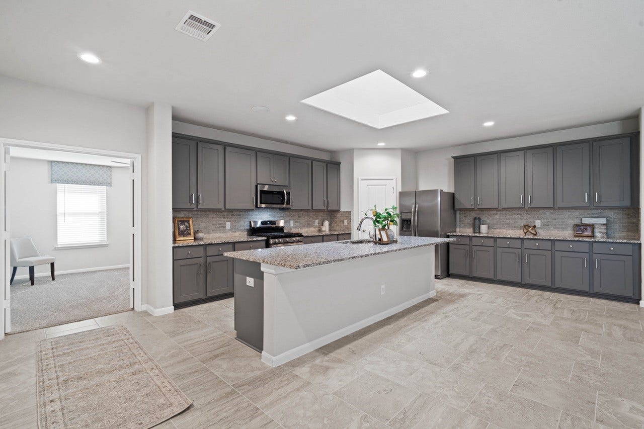 10110 Whitney Reach Drive, Rosharon, TX 77583 Extensive Kitchen Cabinets and large island