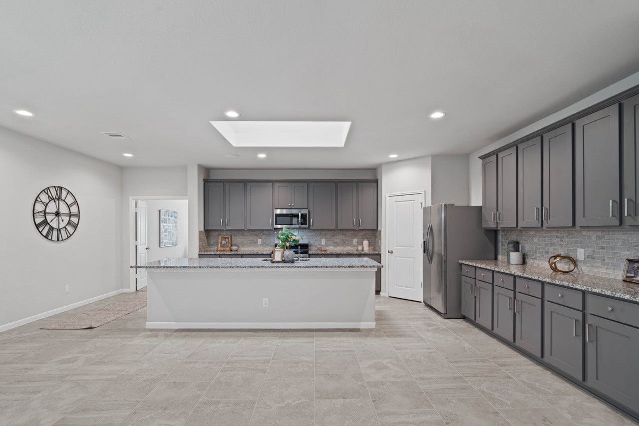 10110 Whitney Reach Drive, Rosharon, TX 77583 Endless Cabinets