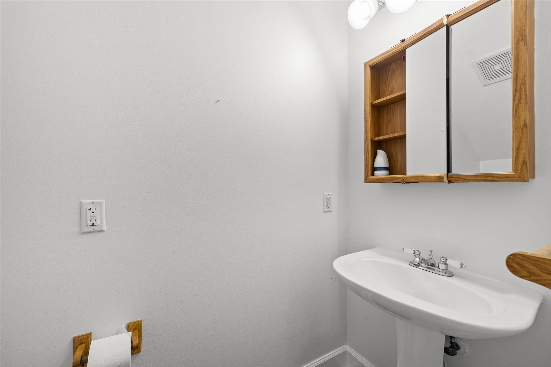 15903 S Alley Court, Houston, TX 77082 15903 S Alley Court, Houston, TX 77082