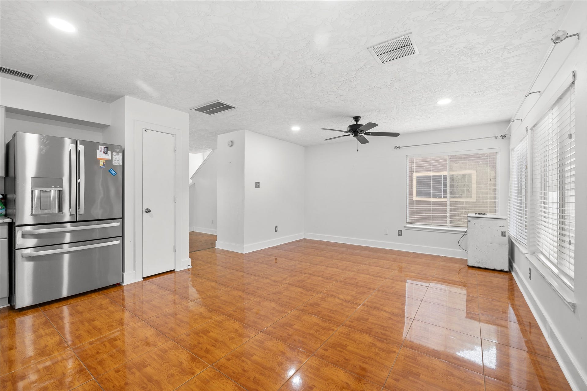 15903 S Alley Court, Houston, TX 77082 15903 S Alley Court, Houston, TX 77082