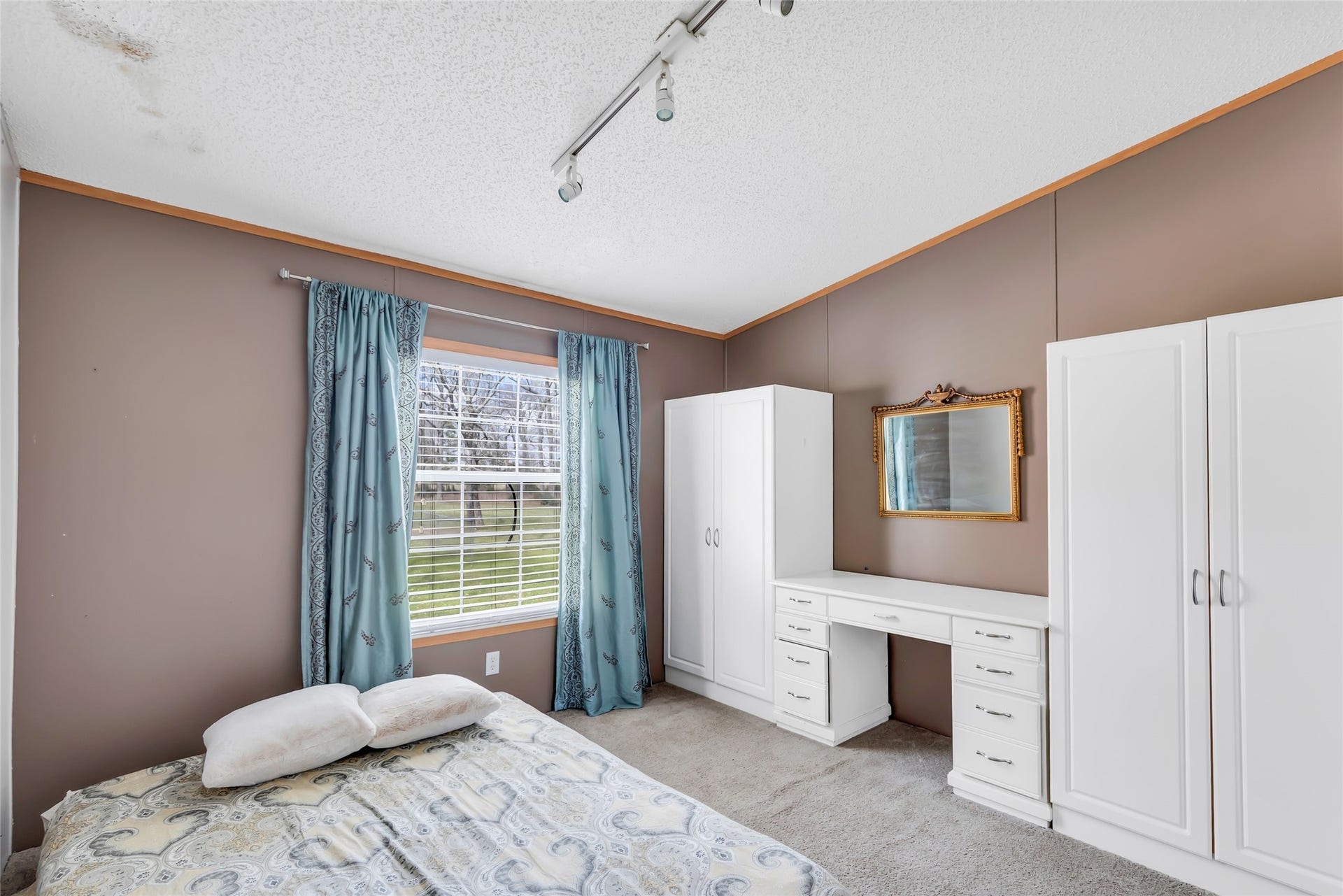17659 E FM 1097 ROAD, Willis, TX 77378 GUEST BEDROOM 2...