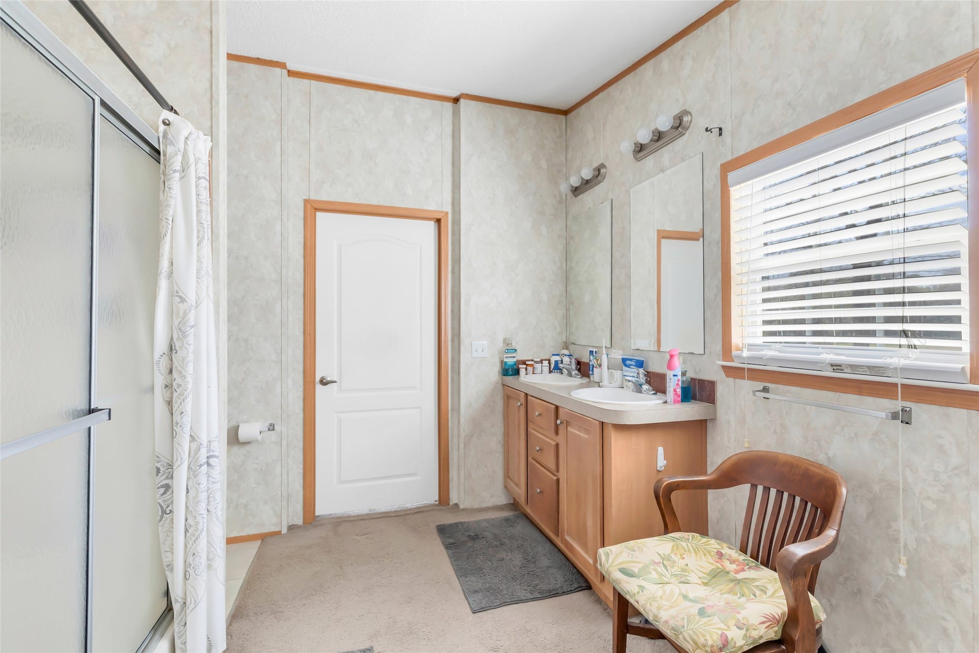 17659 E FM 1097 ROAD, Willis, TX 77378 PRIMARY BATHROOM...