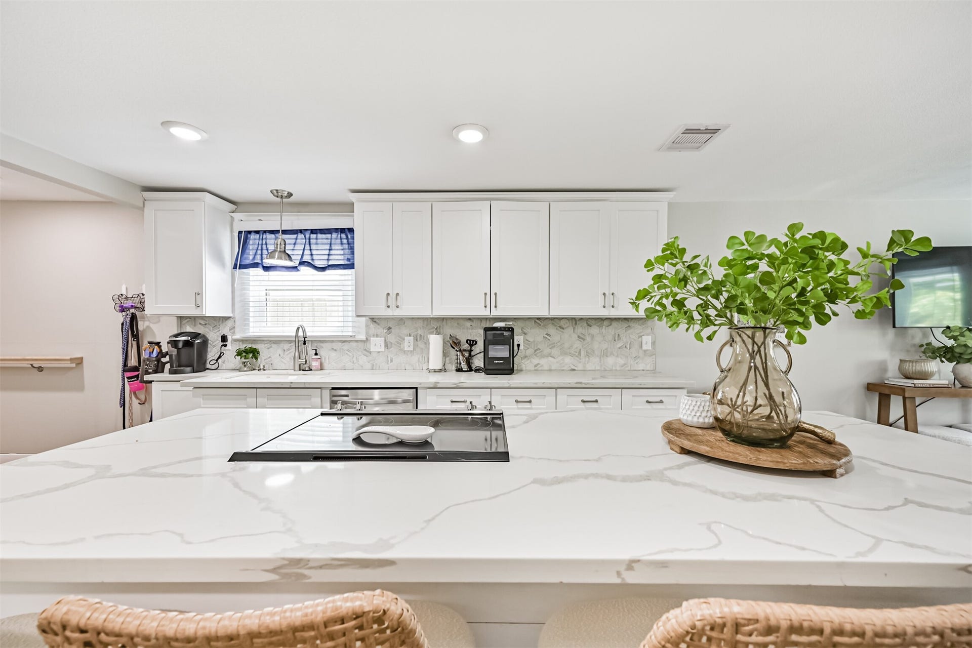 3010 Bernardo De Galvez Avenue, Galveston, TX 77550