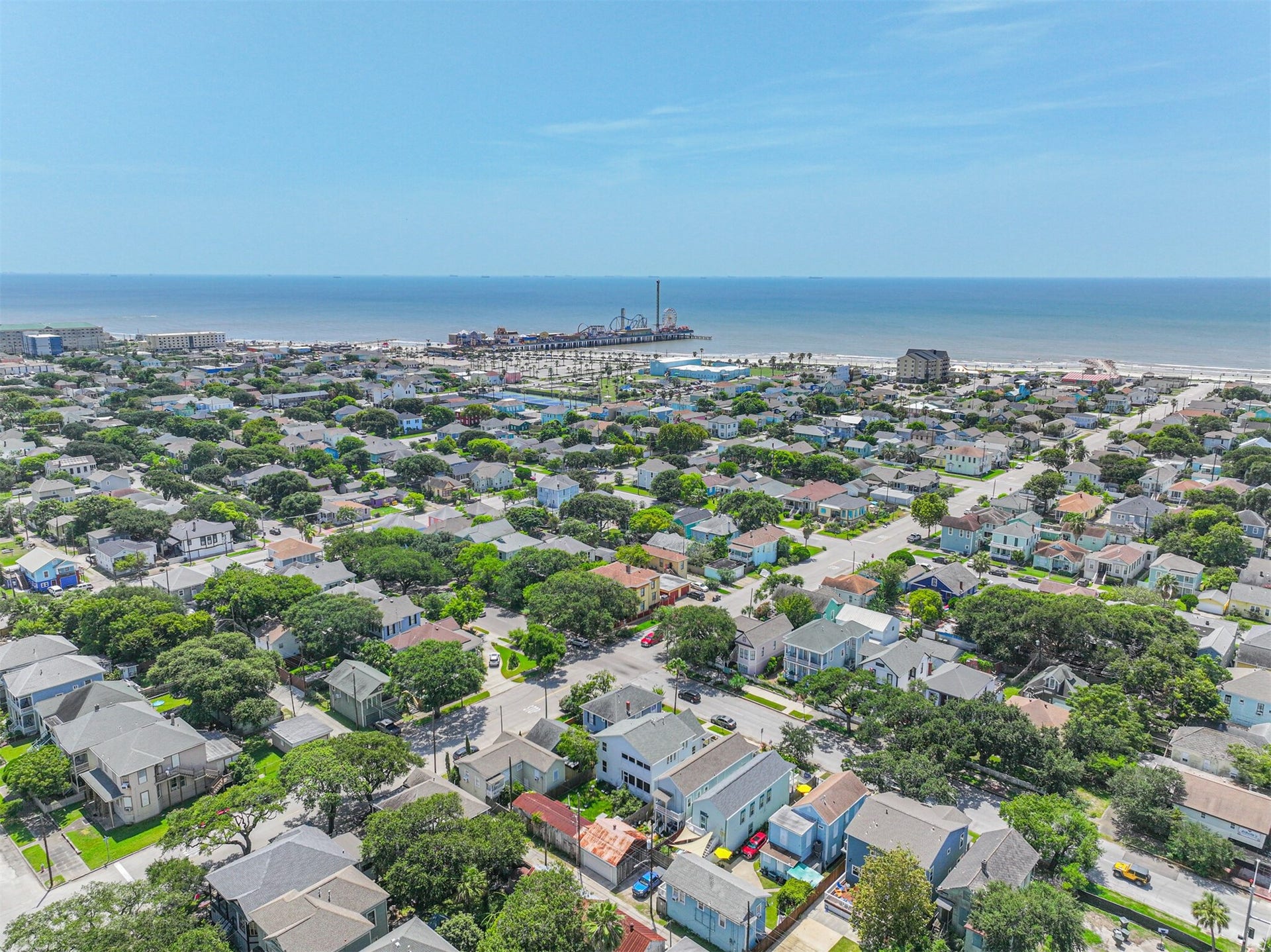3010 Bernardo De Galvez Avenue, Galveston, TX 77550