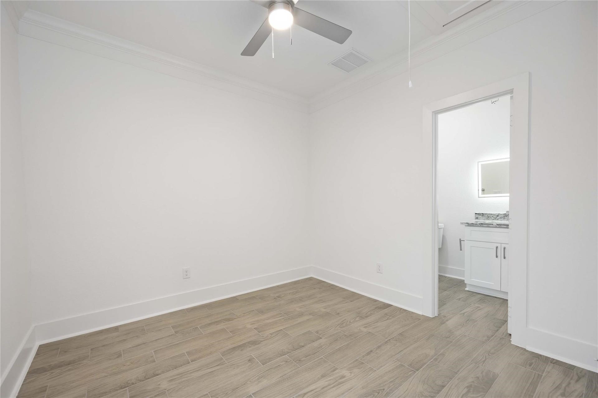 5313 Liberty Road, Houston, TX 77026 5313 Liberty Road, Houston, TX 77026
