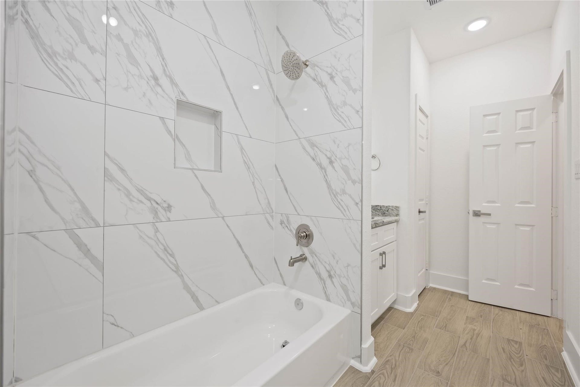 5313 Liberty Road, Houston, TX 77026 5313 Liberty Road, Houston, TX 77026