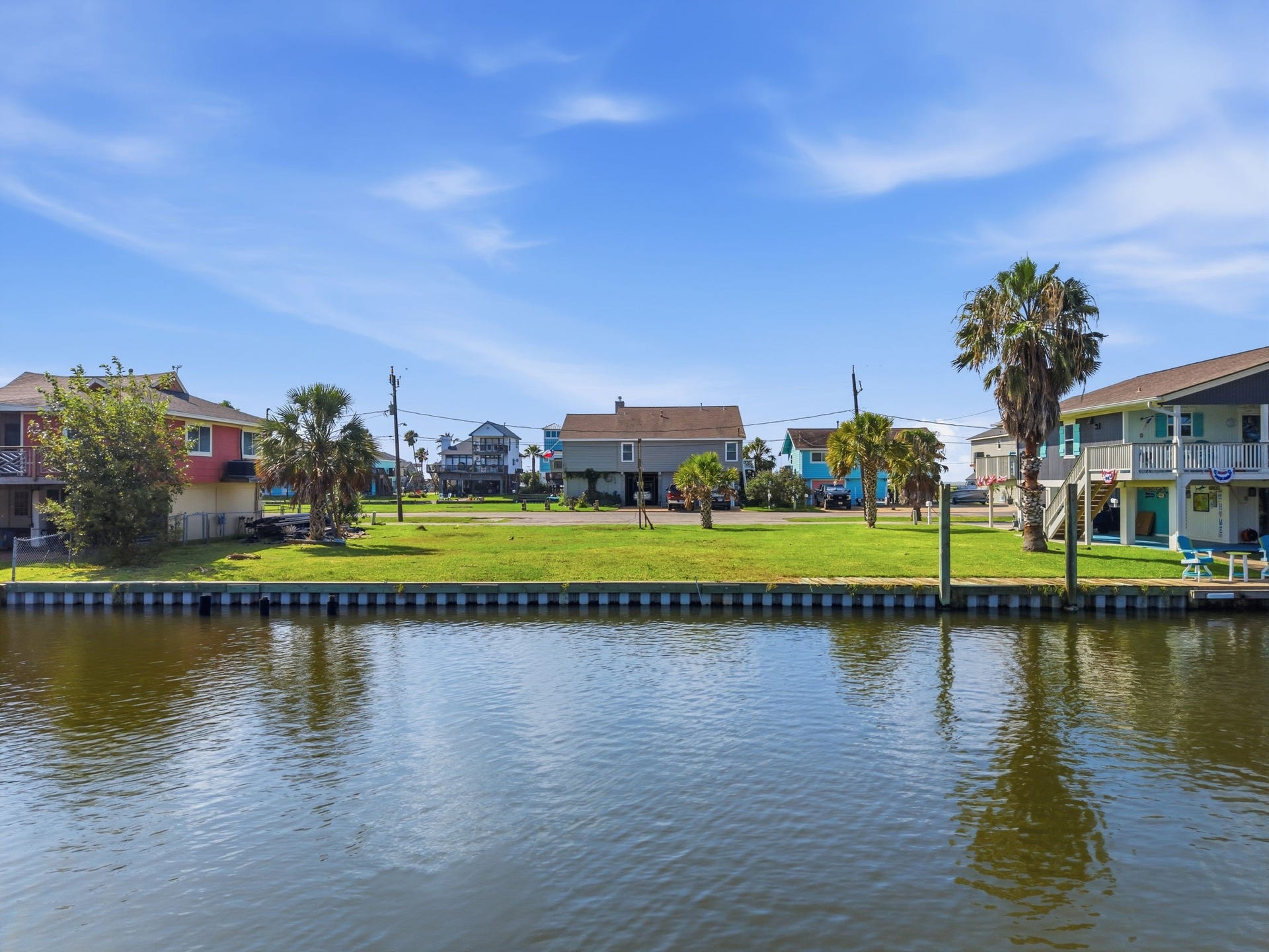 489 Pompano Street, Bayou Vista, TX 77563 489 Pompano Street, Bayou Vista, TX 77563