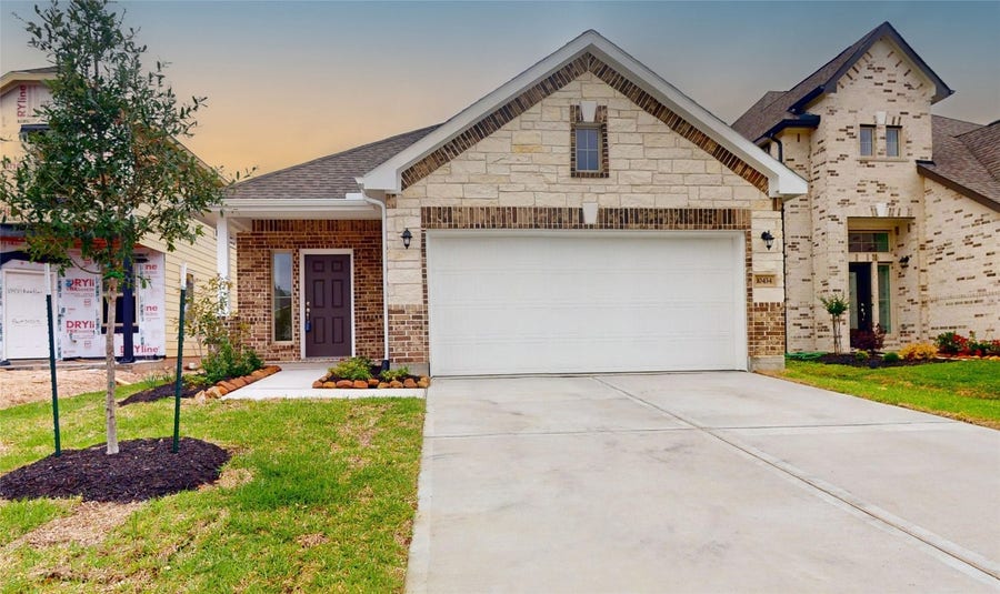 Property photo for 10434 Astor Point Trl, Tomball, TX