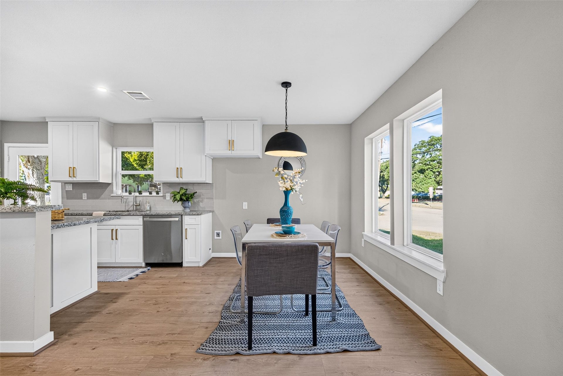 202 Jackson Avenue, Pasadena, TX 77506
