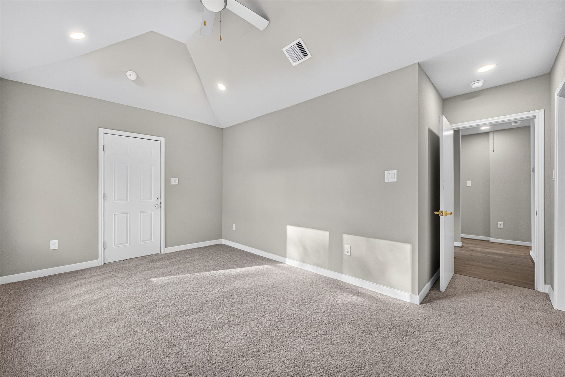 202 Jackson Avenue, Pasadena, TX 77506