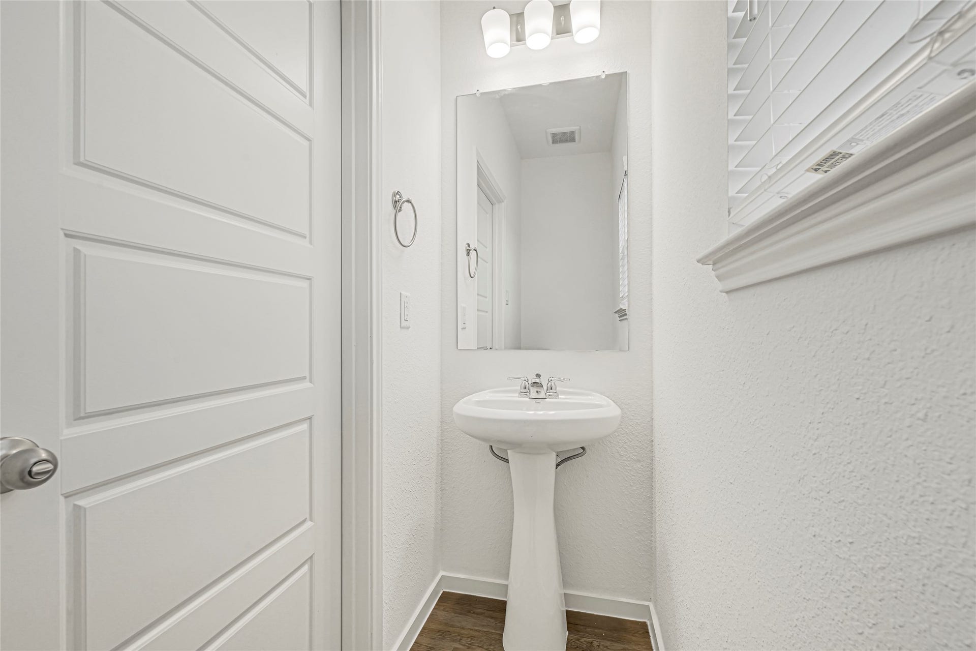 2107 Sanders Brook Drive, Baytown, TX 77521
