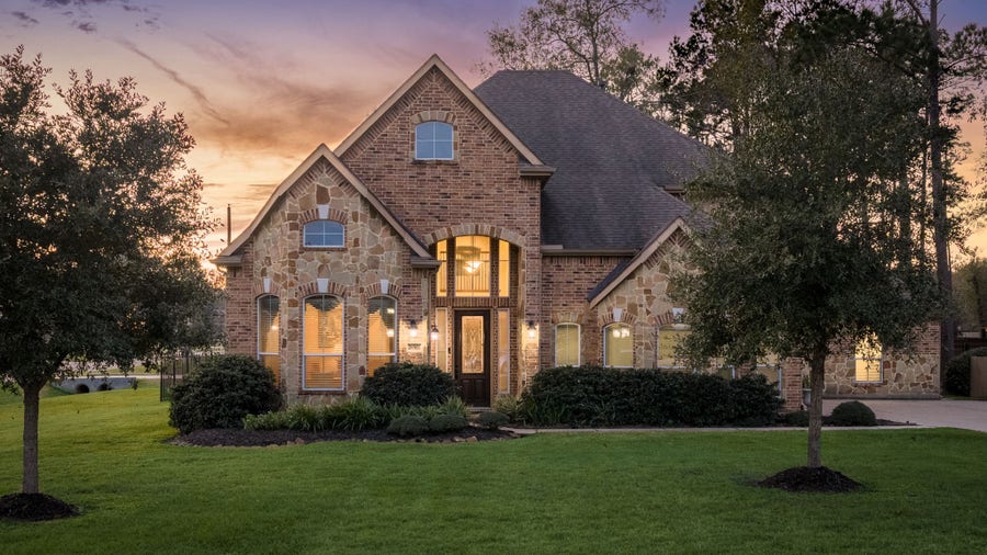 Property photo for 28503 Riverside Crest Lane, Huffman, TX