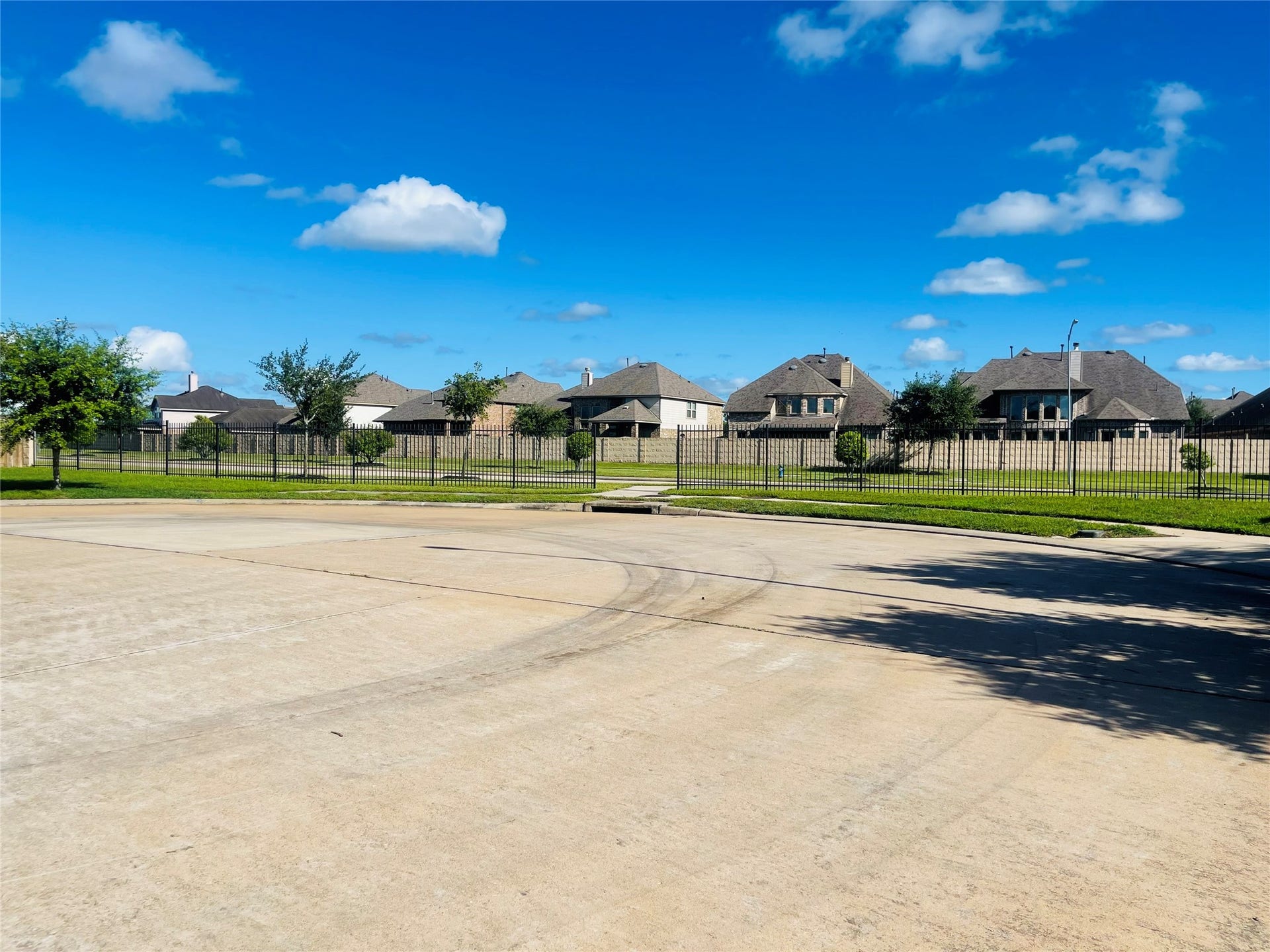9434 Turquoise Meadow Lane, Rosharon, TX 77583 9434 Turquoise Meadow Lane, Rosharon, TX 77583