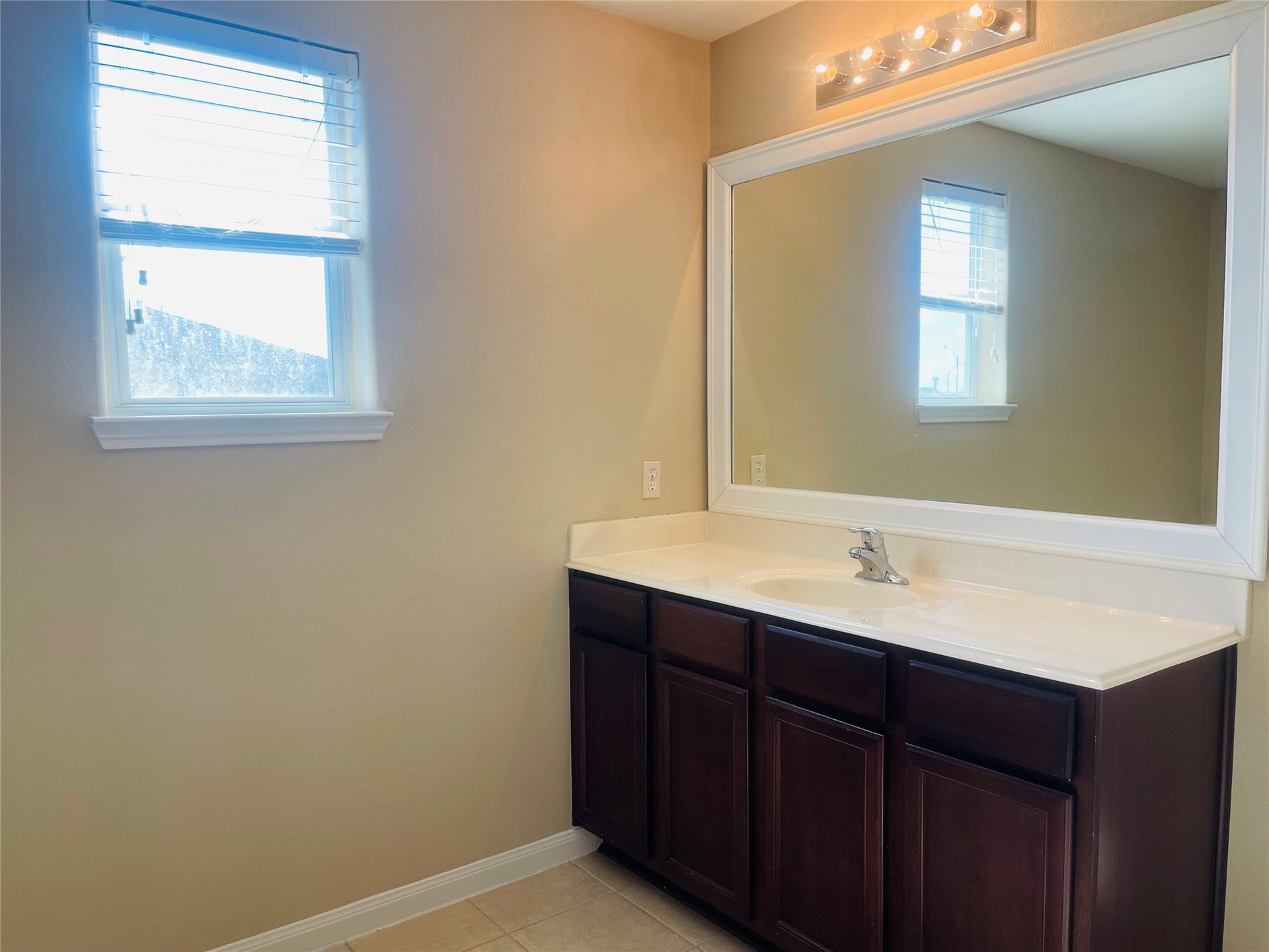 9434 Turquoise Meadow Lane, Rosharon, TX 77583 9434 Turquoise Meadow Lane, Rosharon, TX 77583