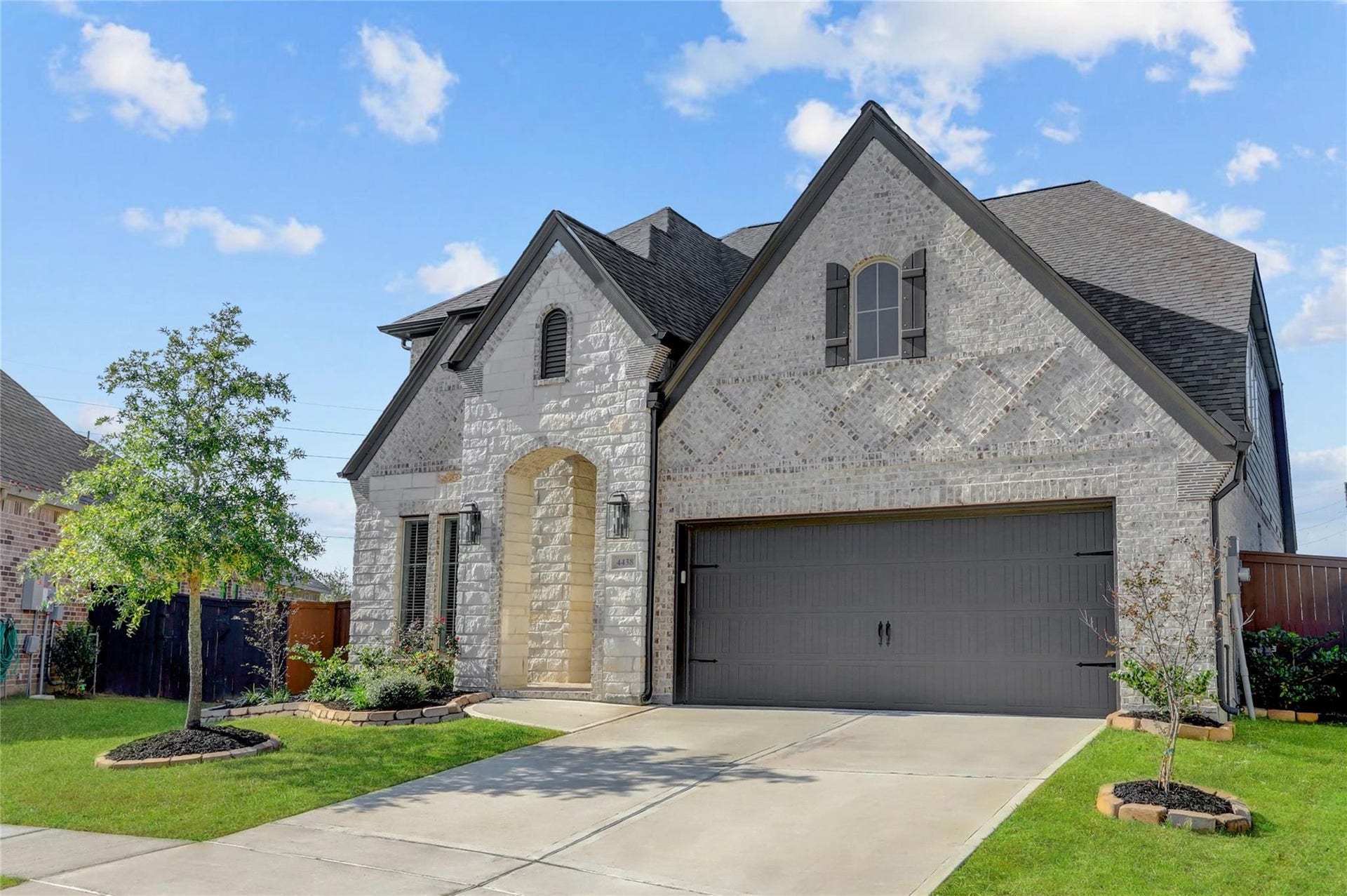 4438 Peloton Road, Iowa Colony, TX 77583 Schedule a showing today!