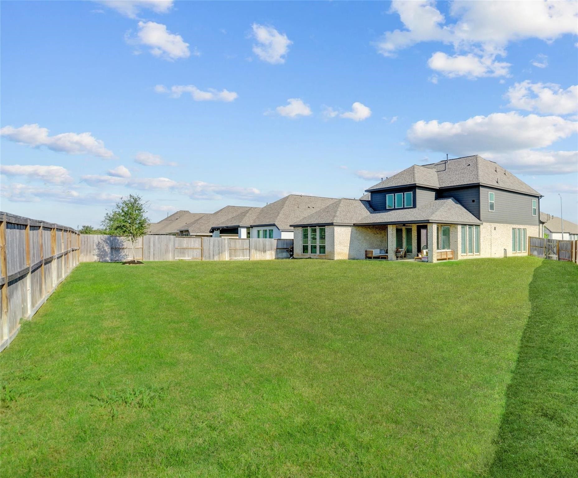 4438 Peloton Road, Iowa Colony, TX 77583 4438 Peloton Road, Iowa Colony, TX 77583